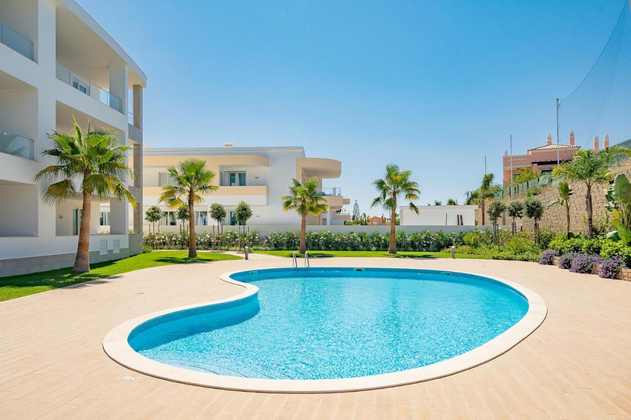 Well Located Apartment, Vila Ancora, Porto De Mos *